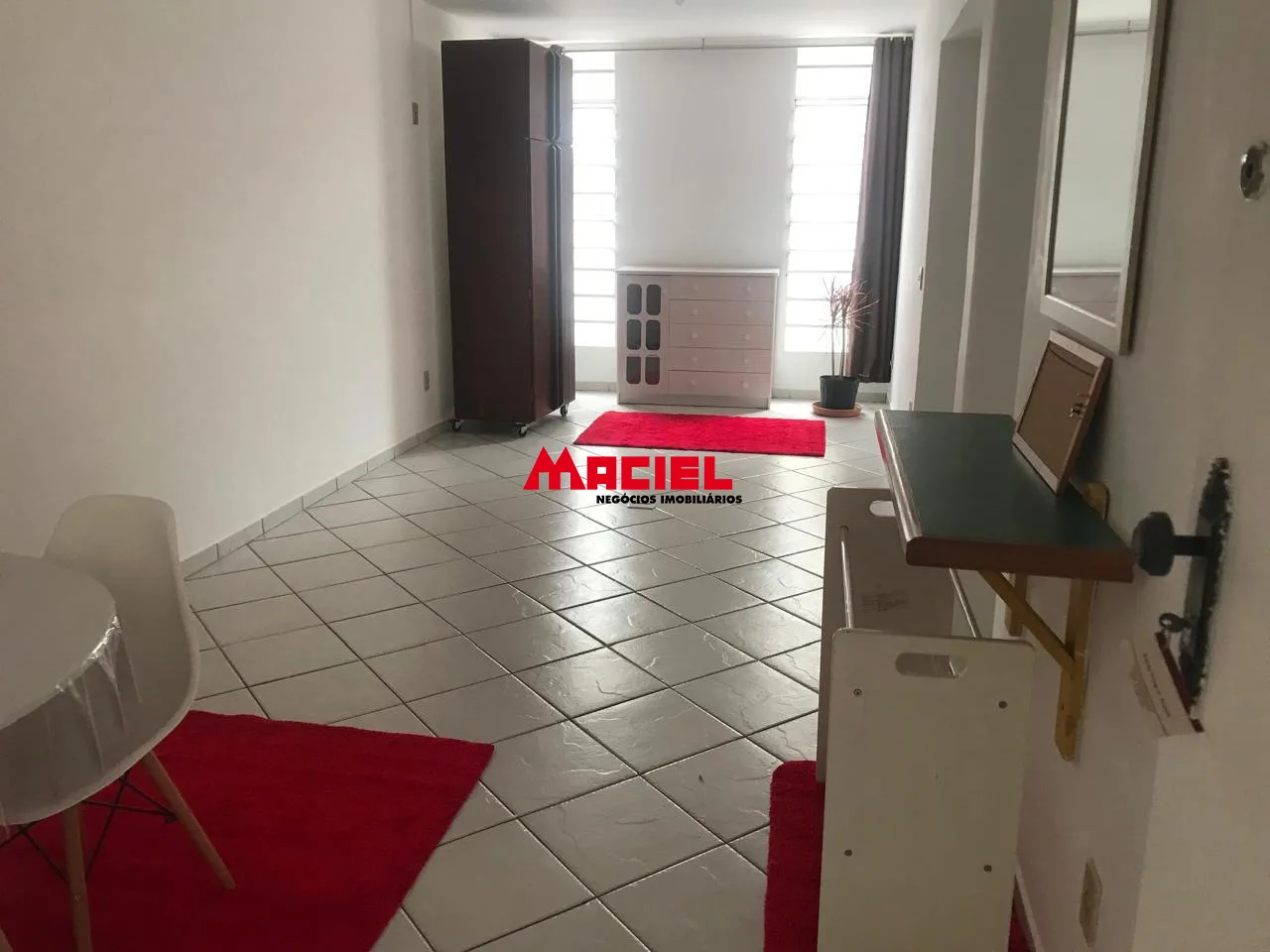 Alugar Apartamento / Mobiliado em S&atilde;o Jos&eacute; dos Campos R$ 1.600,00 - Foto 7