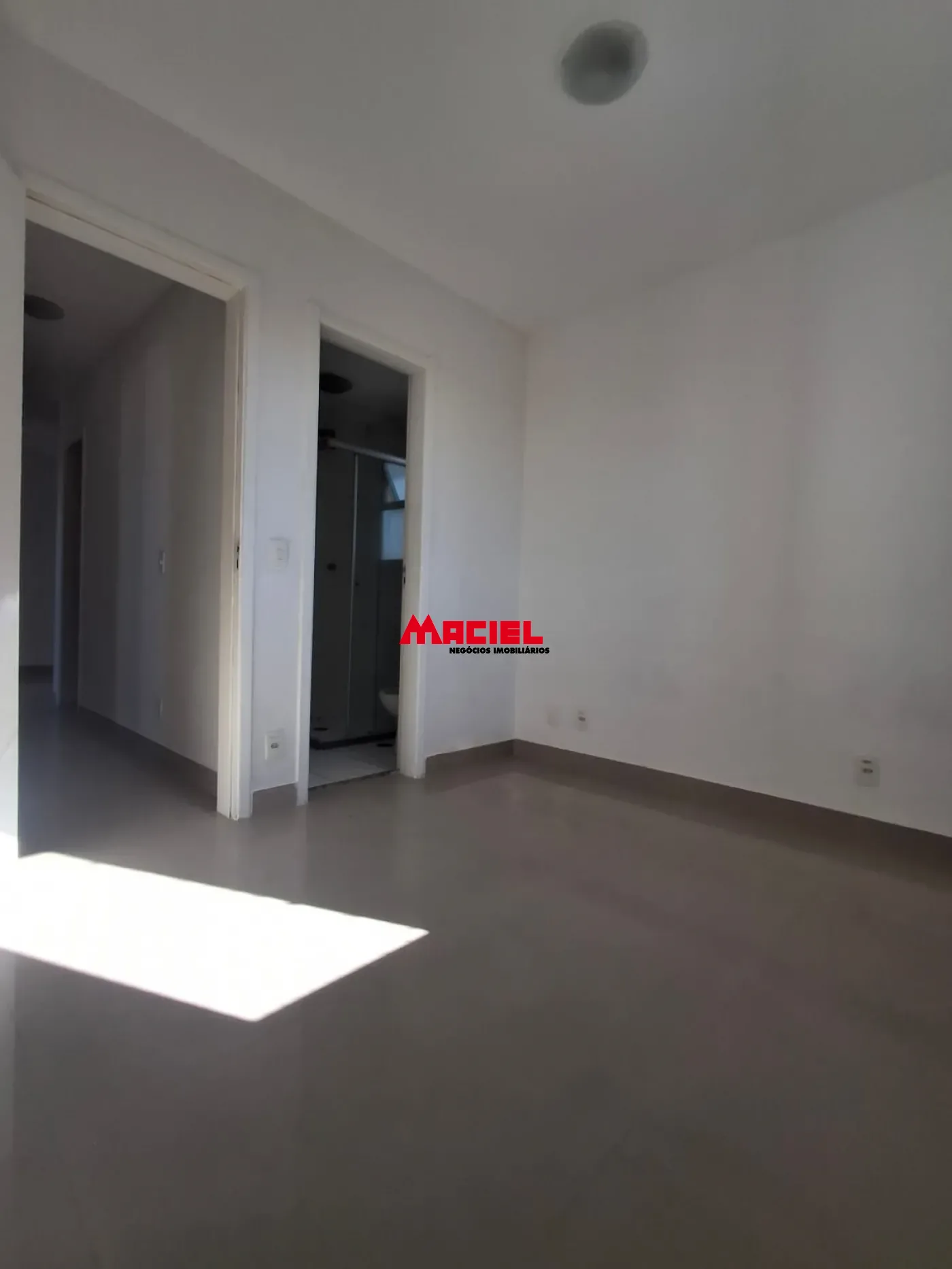 Alugar Apartamento / Padr&atilde;o em S&atilde;o Jos&eacute; dos Campos R$ 3.100,00 - Foto 5