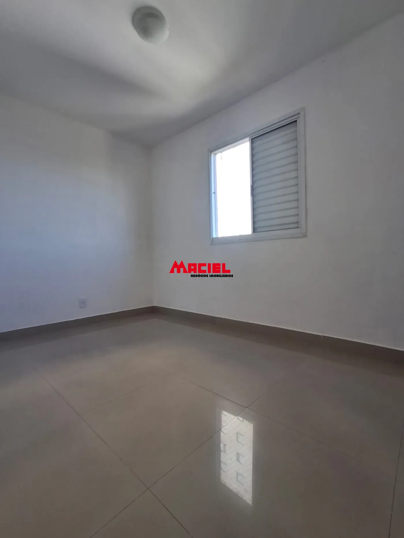 Alugar Apartamento / Padr&atilde;o em S&atilde;o Jos&eacute; dos Campos R$ 3.100,00 - Foto 9