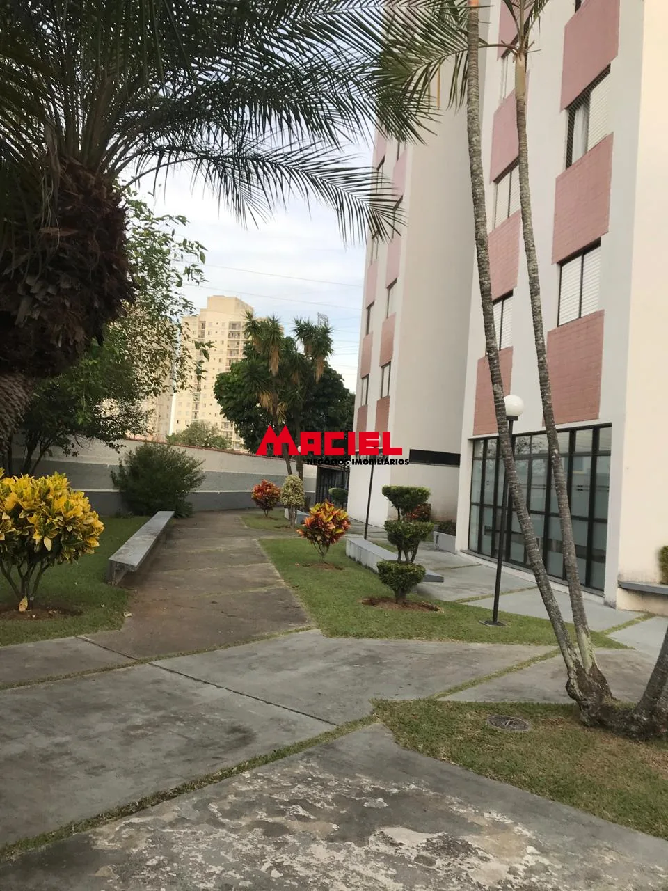 Alugar Apartamento / Padr&atilde;o em S&atilde;o Jos&eacute; dos Campos R$ 2.500,00 - Foto 15