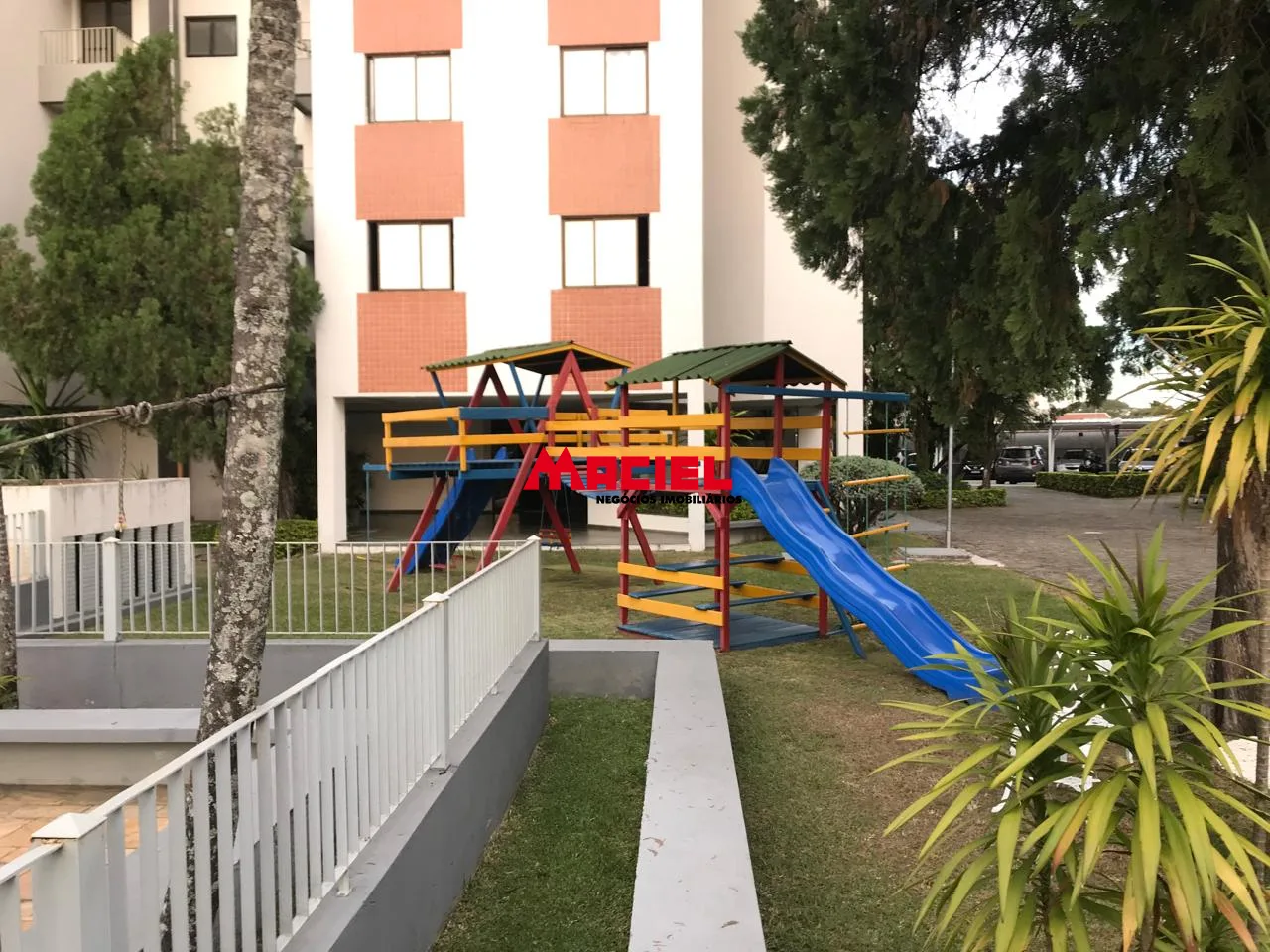 Alugar Apartamento / Padr&atilde;o em S&atilde;o Jos&eacute; dos Campos R$ 2.500,00 - Foto 27