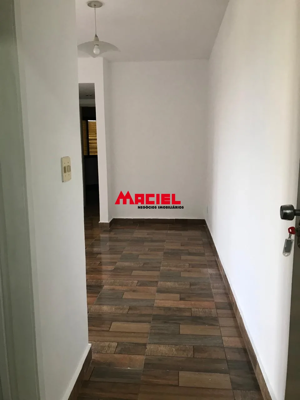 Alugar Apartamento / Padr&atilde;o em S&atilde;o Jos&eacute; dos Campos R$ 2.500,00 - Foto 31