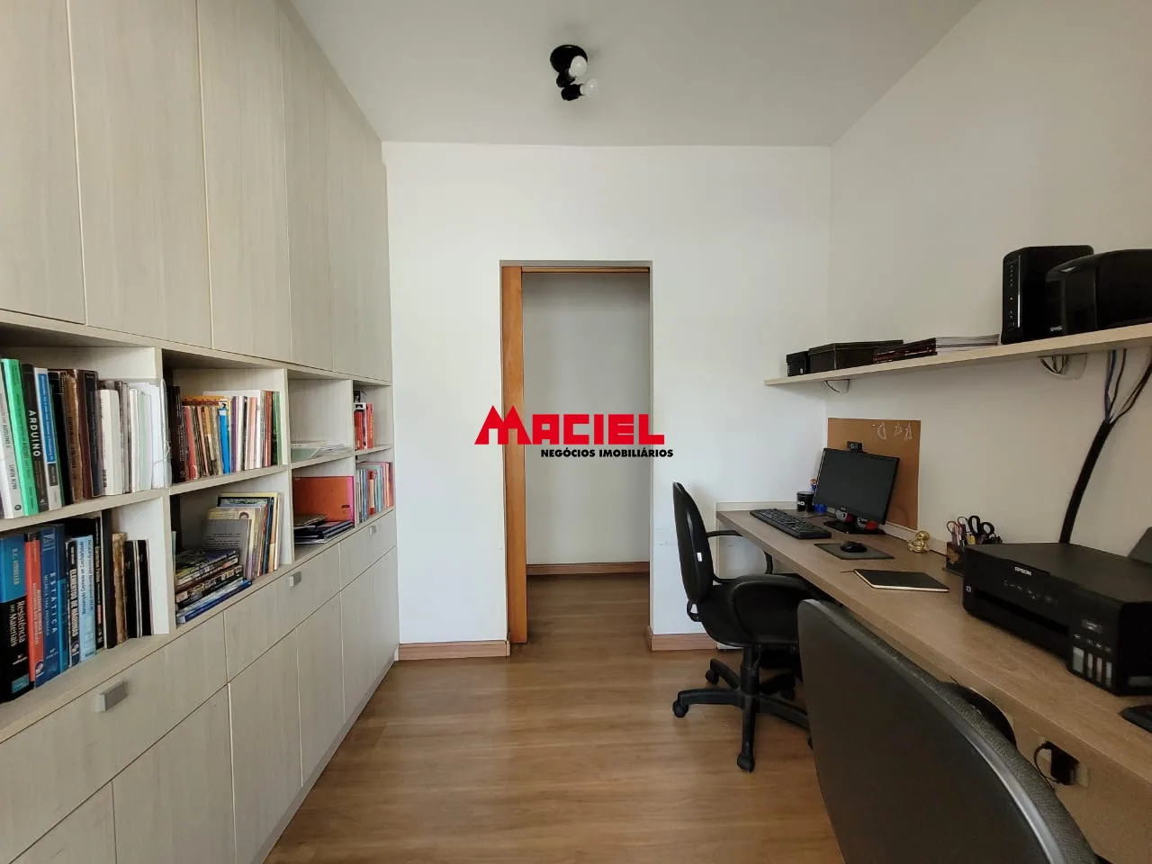 Alugar Apartamento / Padr&atilde;o em S&atilde;o Jos&eacute; dos Campos R$ 4.200,00 - Foto 15
