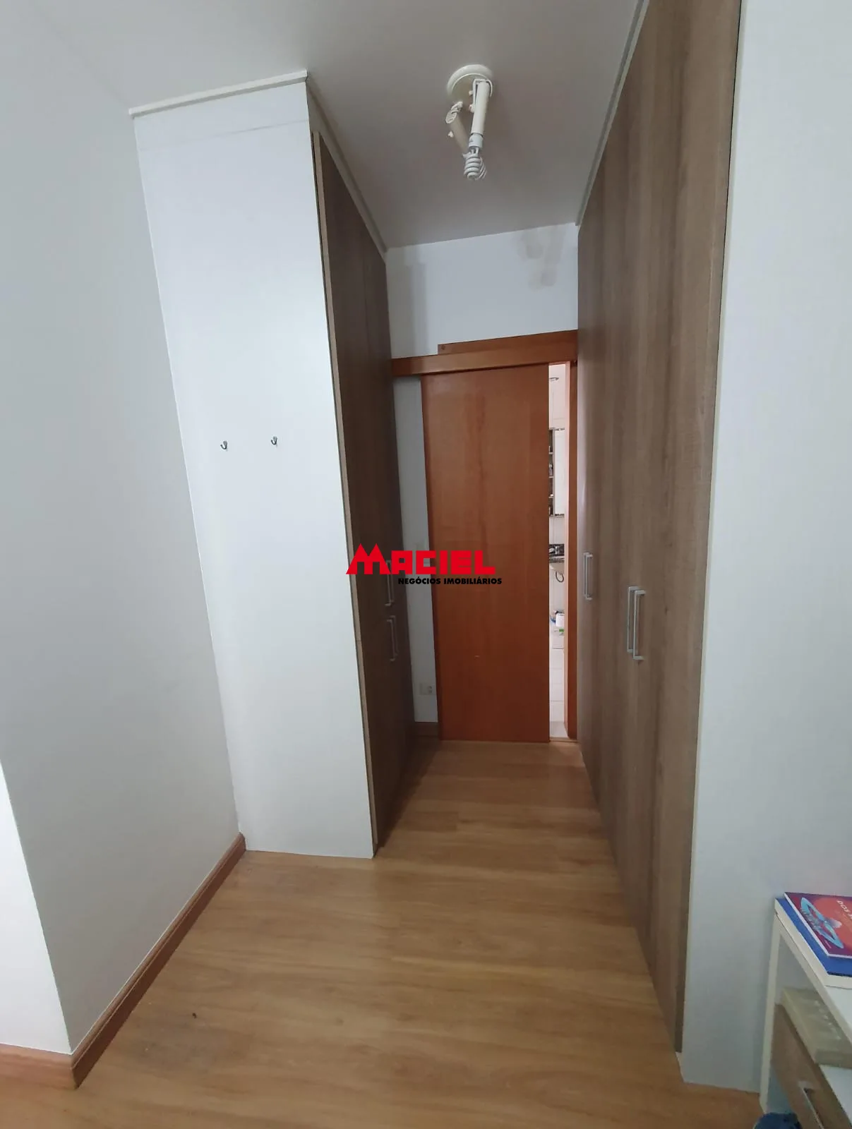 Alugar Apartamento / Padr&atilde;o em S&atilde;o Jos&eacute; dos Campos R$ 4.200,00 - Foto 17