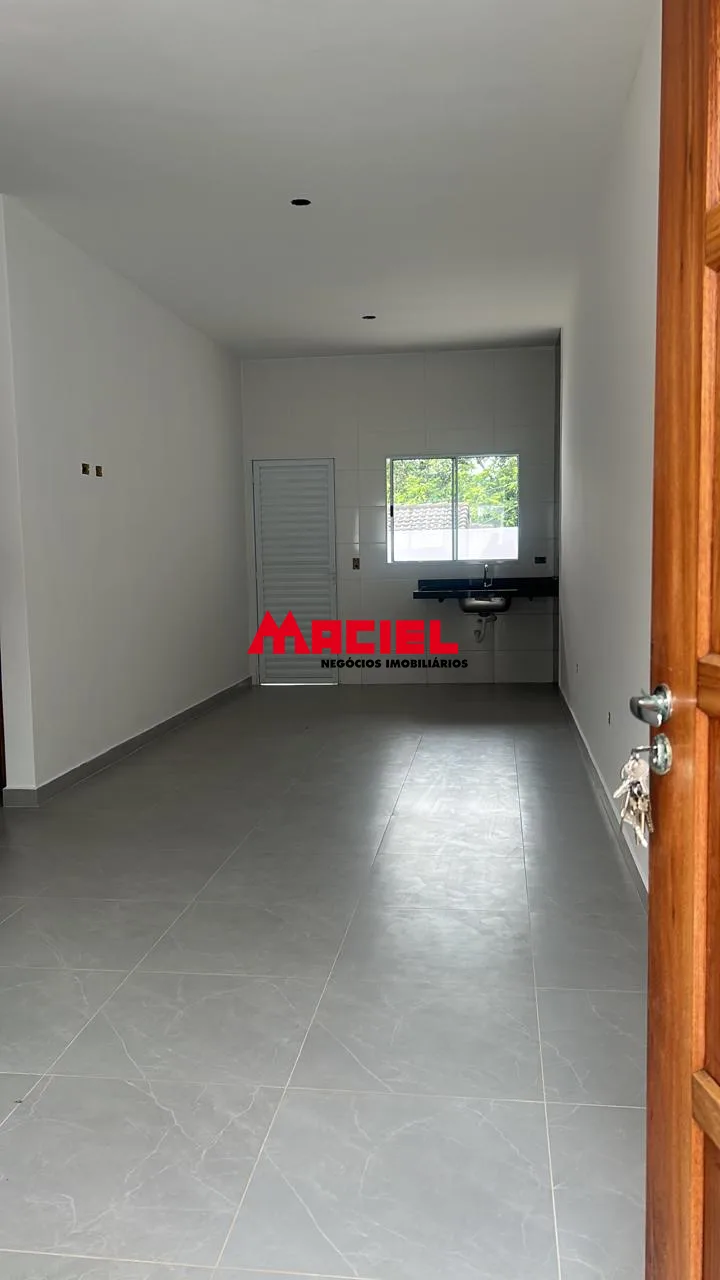 Comprar Casa / Padr&atilde;o em S&atilde;o Jos&eacute; dos Campos R$ 380.000,00 - Foto 1