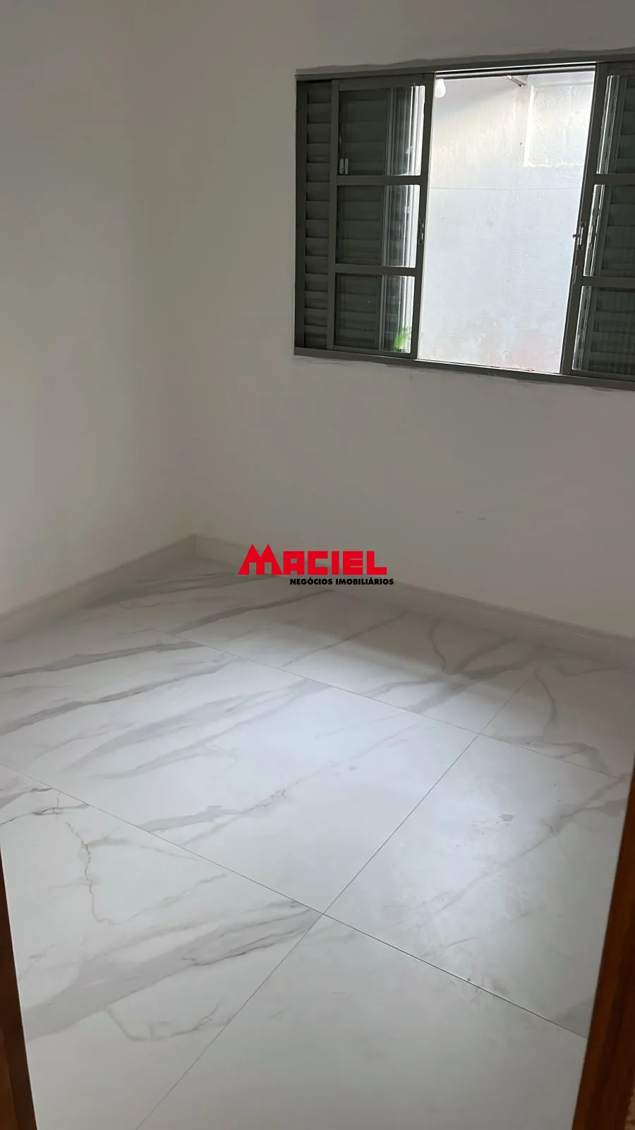 Alugar Casa / Padr&atilde;o em S&atilde;o Jos&eacute; dos Campos R$ 3.750,00 - Foto 8