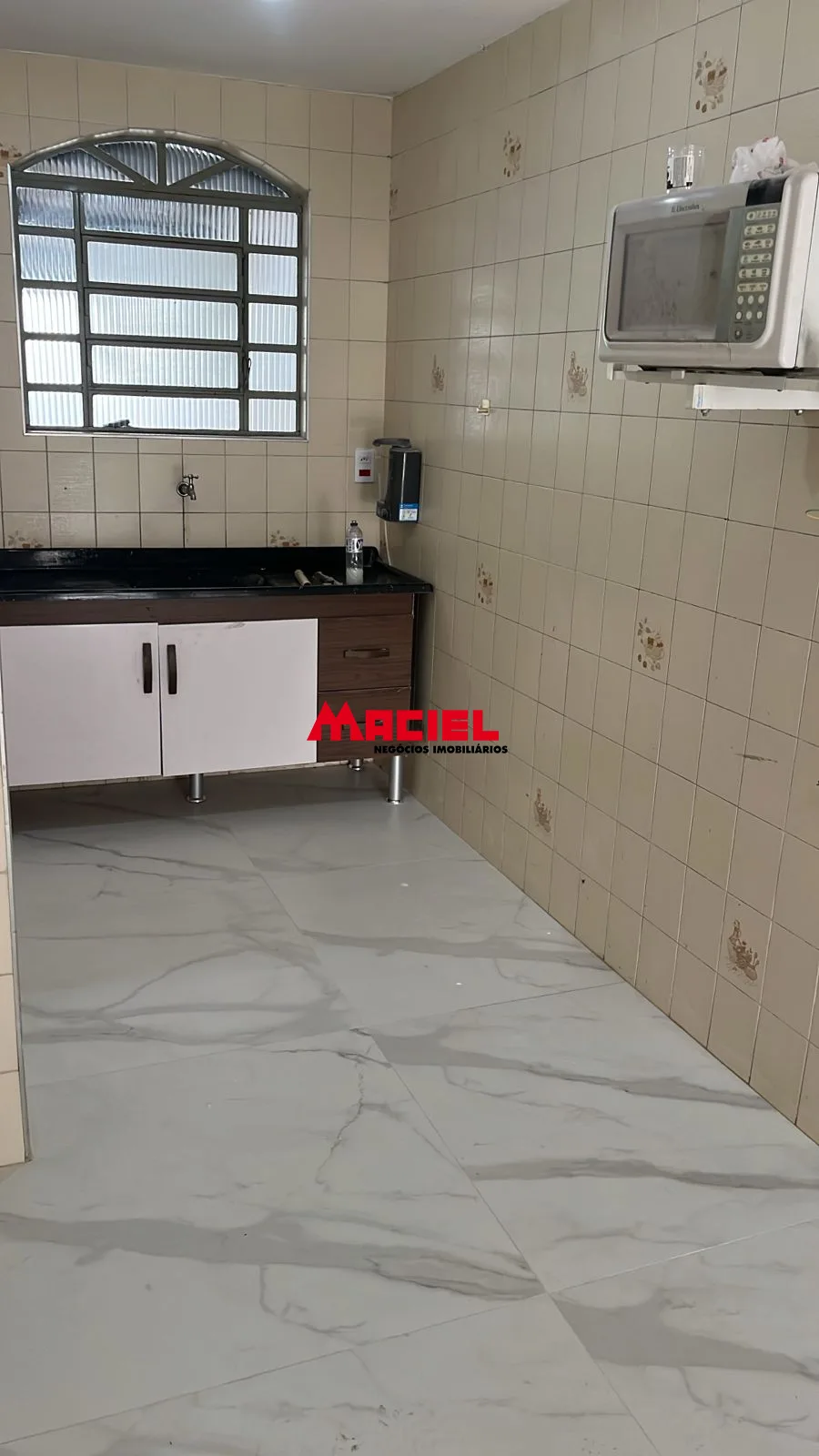 Alugar Casa / Padr&atilde;o em S&atilde;o Jos&eacute; dos Campos R$ 3.750,00 - Foto 13