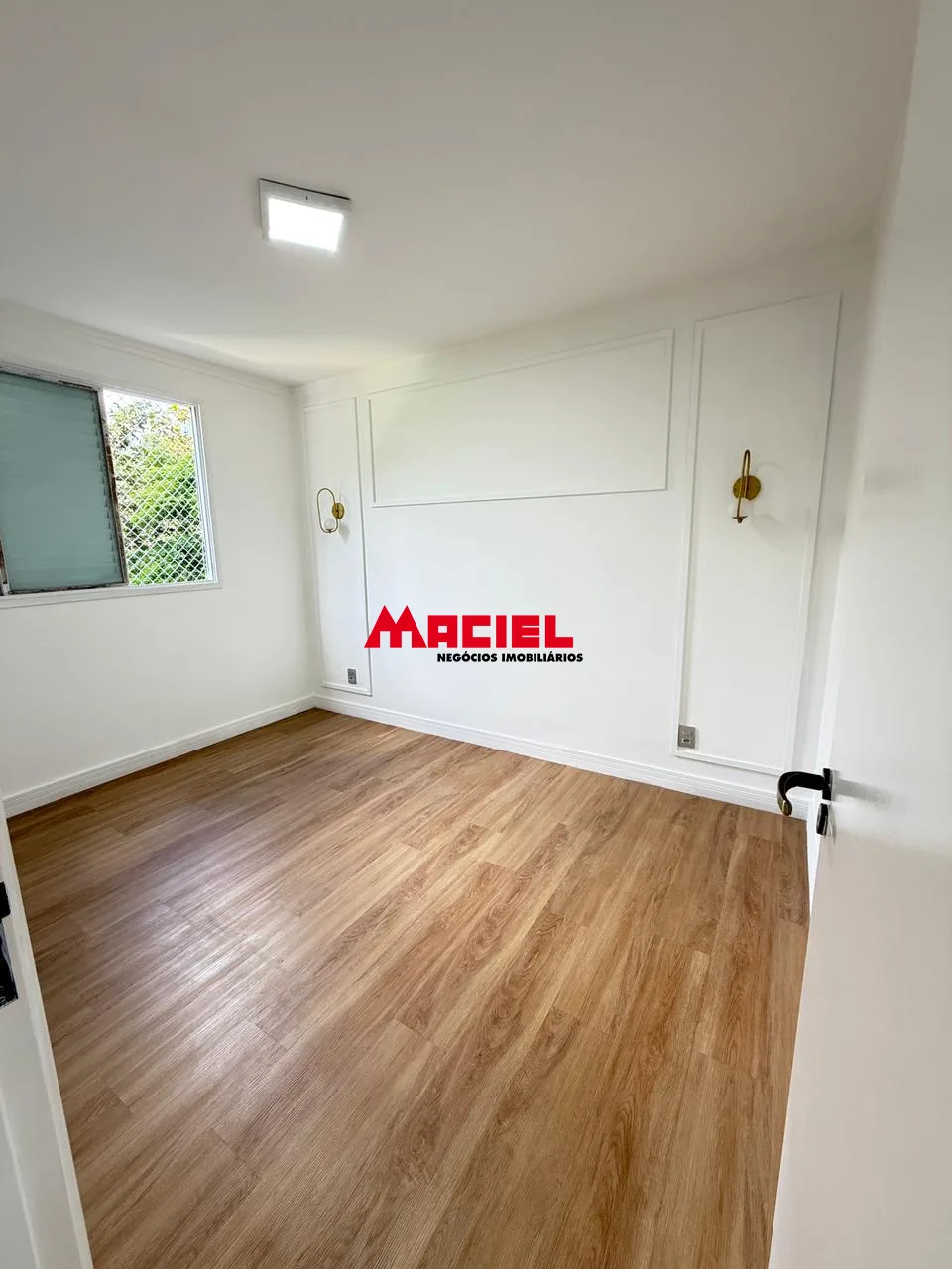 Alugar Apartamento / Padr&atilde;o em S&atilde;o Jos&eacute; dos Campos R$ 2.300,00 - Foto 1