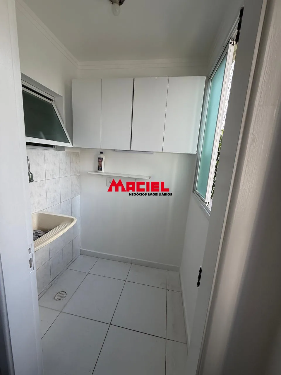 Alugar Apartamento / Padr&atilde;o em S&atilde;o Jos&eacute; dos Campos R$ 2.300,00 - Foto 7