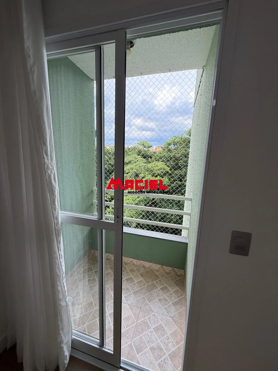 Alugar Apartamento / Padr&atilde;o em S&atilde;o Jos&eacute; dos Campos R$ 2.300,00 - Foto 10