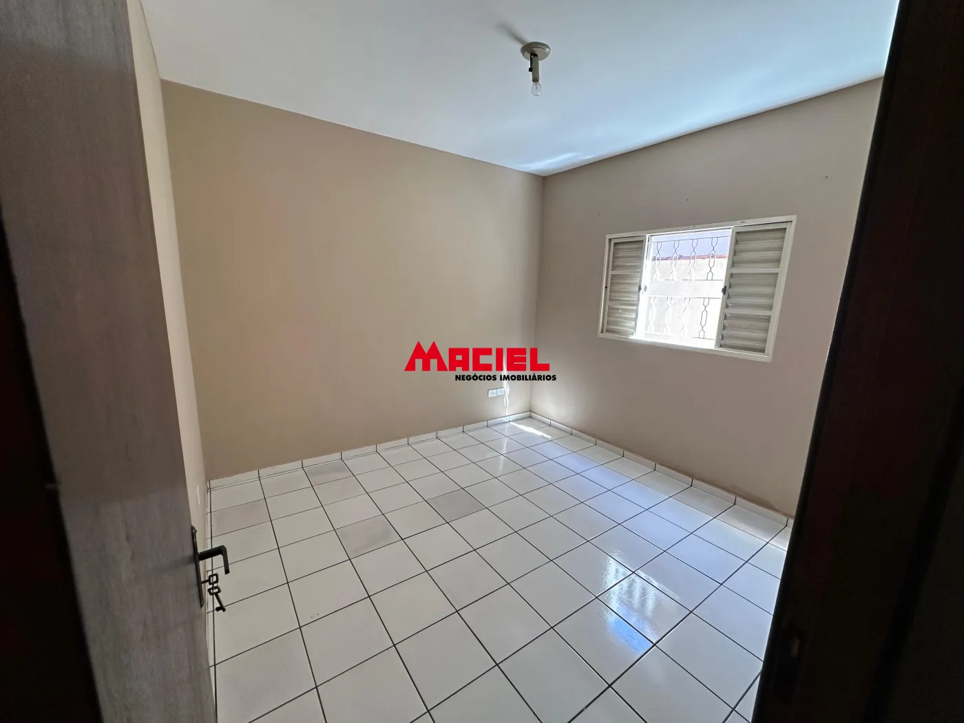 Comprar Casa / Padr&atilde;o em S&atilde;o Jos&eacute; dos Campos R$ 425.000,00 - Foto 6