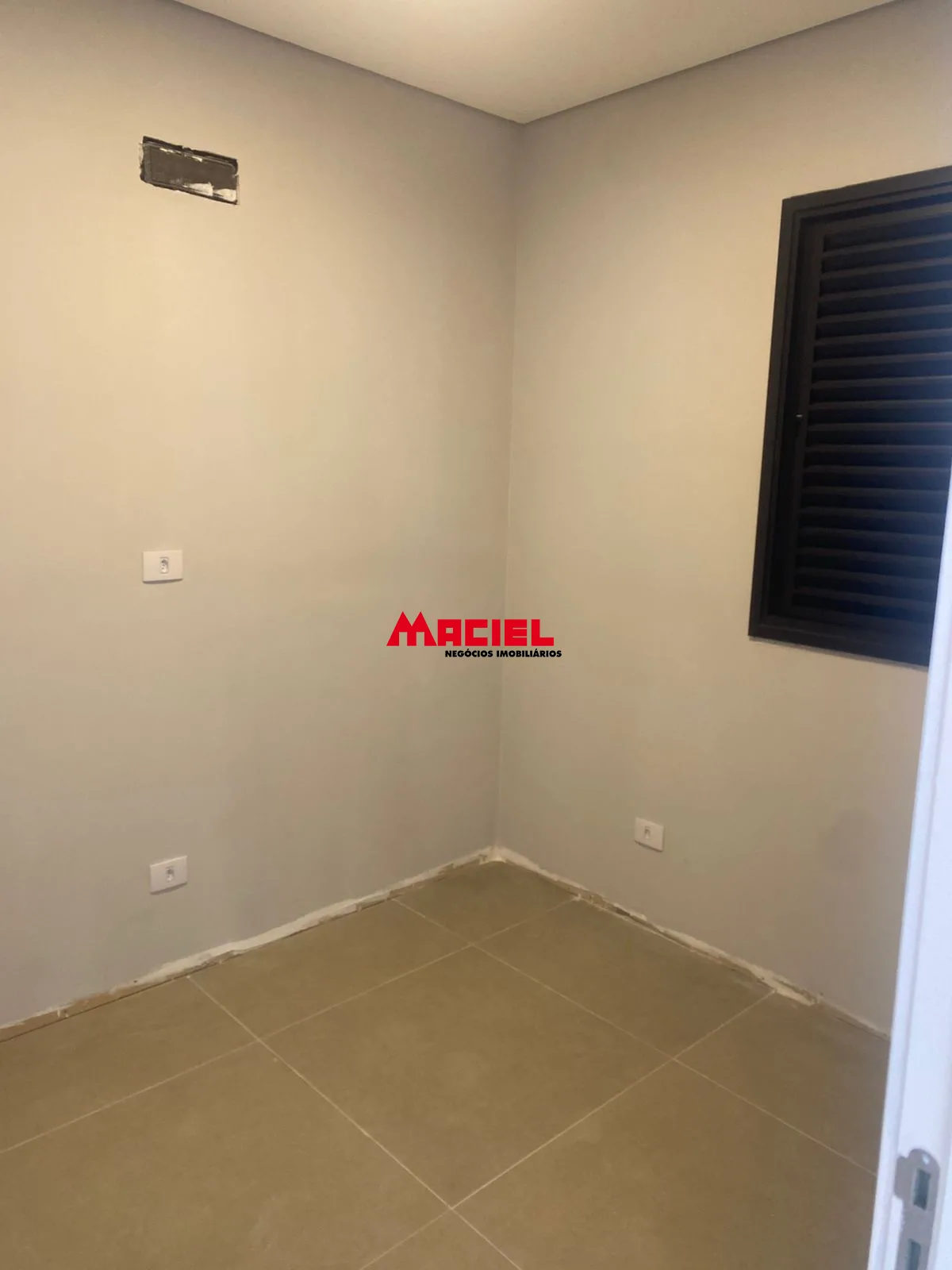 Alugar Casa / Condom&iacute;nio em S&atilde;o Jos&eacute; dos Campos R$ 7.500,00 - Foto 4