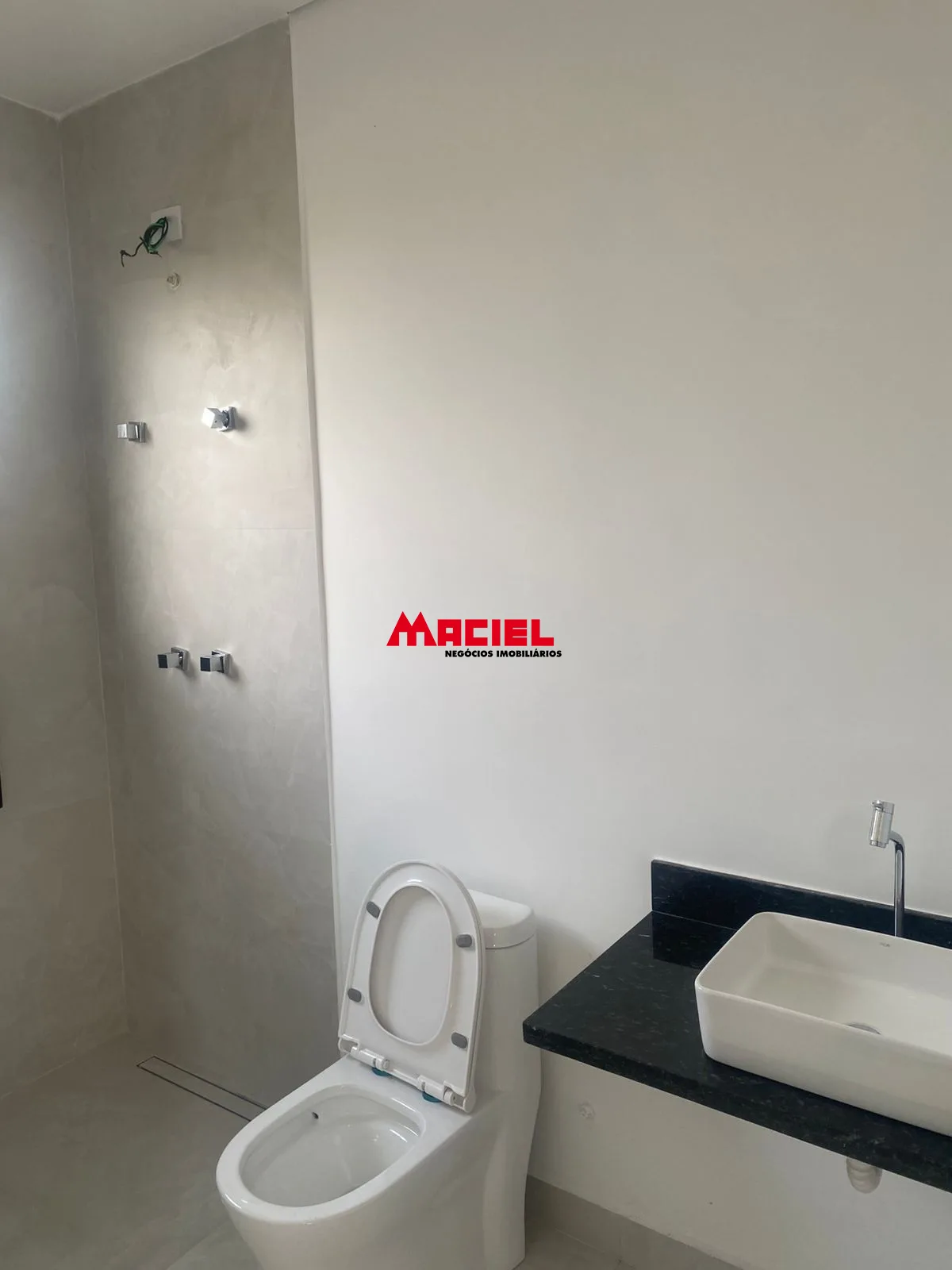 Alugar Casa / Condom&iacute;nio em S&atilde;o Jos&eacute; dos Campos R$ 7.500,00 - Foto 16