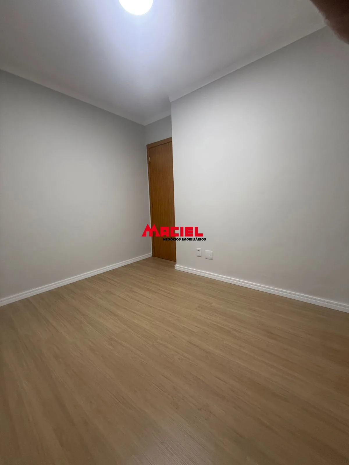 Comprar Apartamento / Padr&atilde;o em S&atilde;o Jos&eacute; dos Campos R$ 370.000,00 - Foto 9