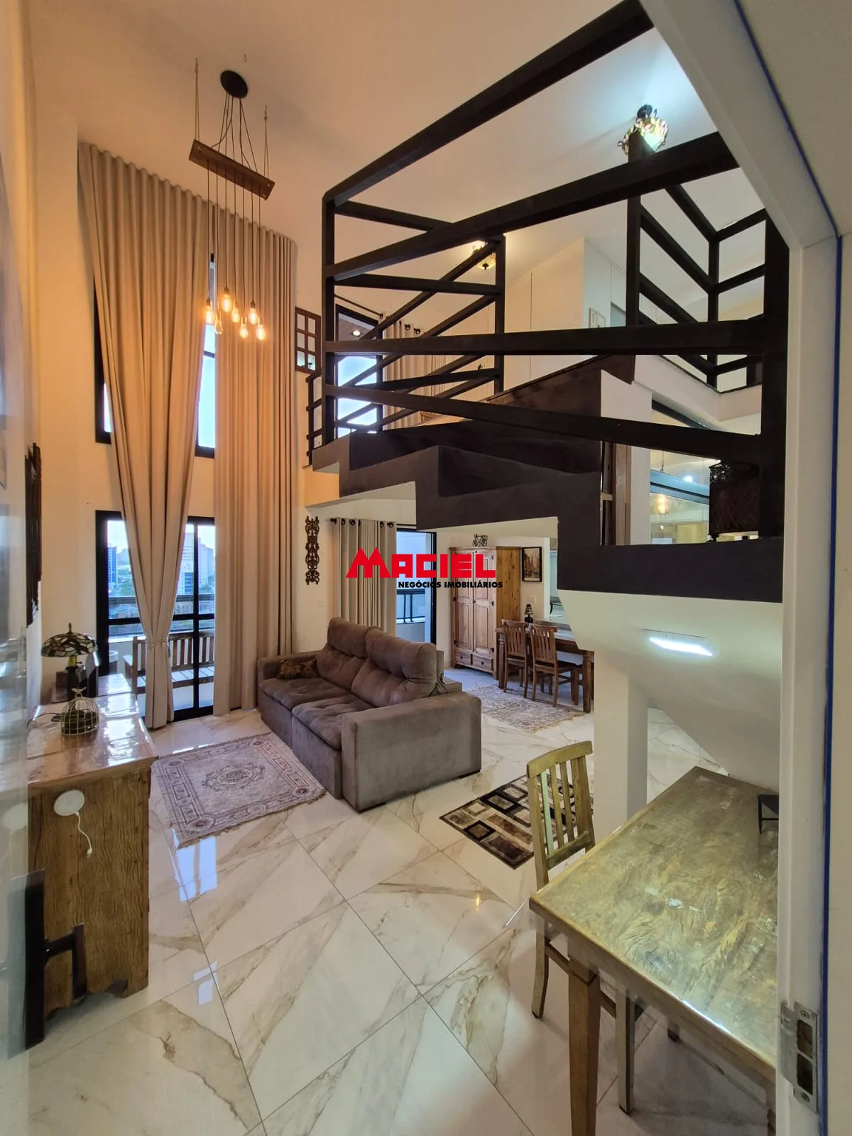 Alugar Apartamento / Duplex em S&atilde;o Jos&eacute; dos Campos R$ 3.950,00 - Foto 4