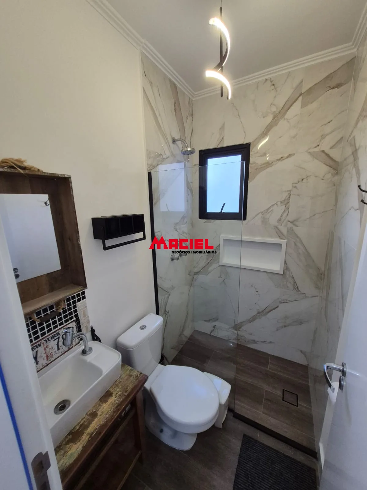 Alugar Apartamento / Duplex em S&atilde;o Jos&eacute; dos Campos R$ 3.950,00 - Foto 8