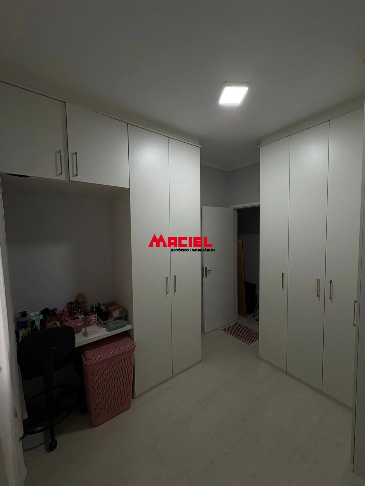 Comprar Apartamento / Padr&atilde;o em S&atilde;o Jos&eacute; dos Campos R$ 305.000,00 - Foto 3