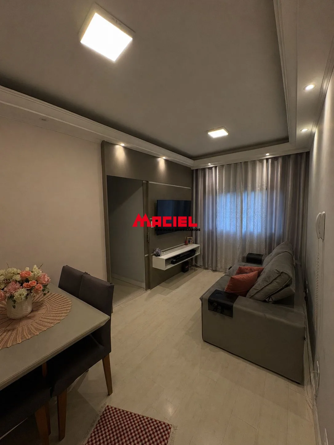 Comprar Apartamento / Padr&atilde;o em S&atilde;o Jos&eacute; dos Campos R$ 305.000,00 - Foto 1