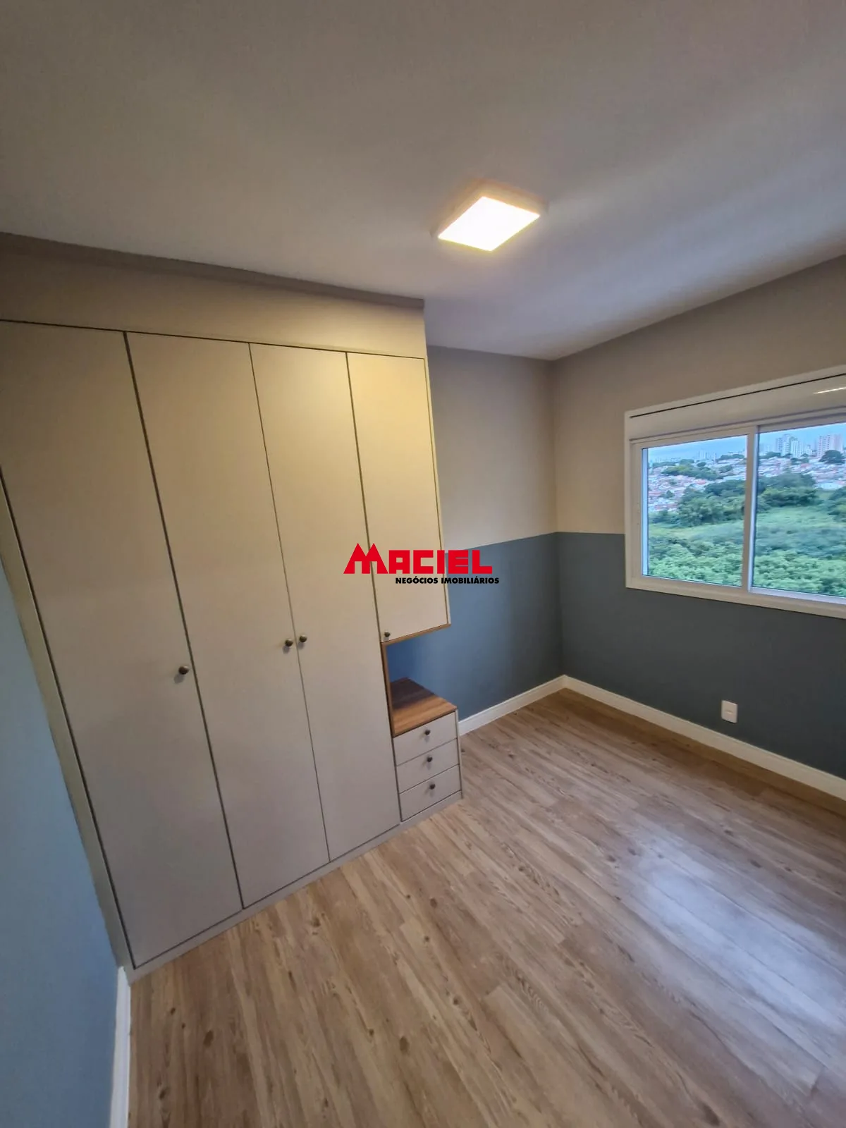 Alugar Apartamento / Padr&atilde;o em S&atilde;o Jos&eacute; dos Campos R$ 4.200,00 - Foto 10