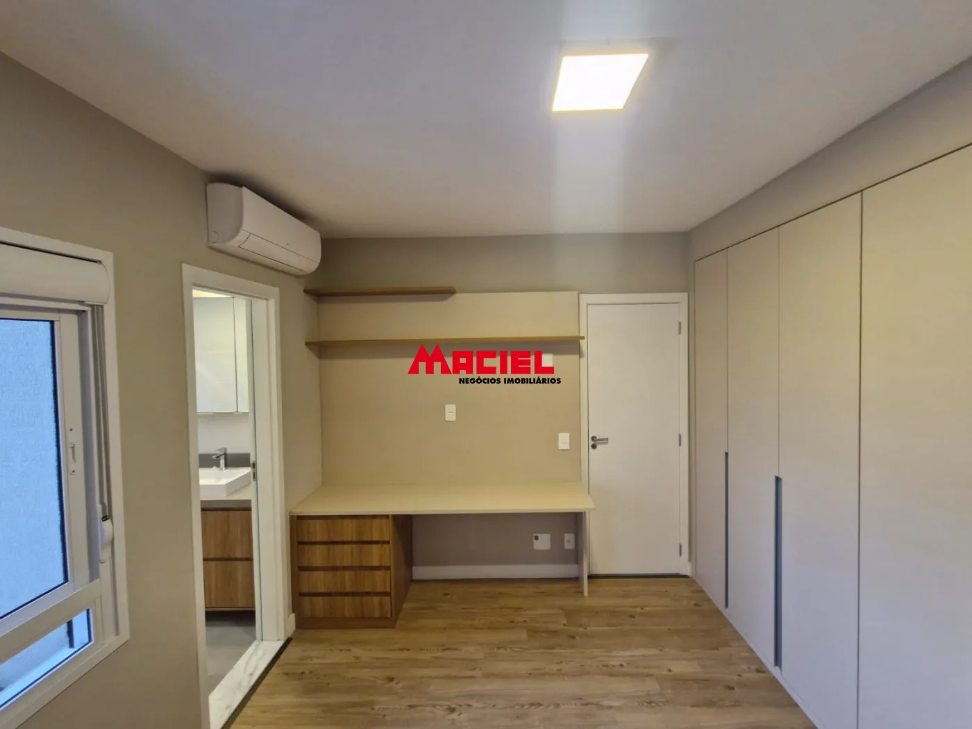Alugar Apartamento / Padr&atilde;o em S&atilde;o Jos&eacute; dos Campos R$ 4.200,00 - Foto 16