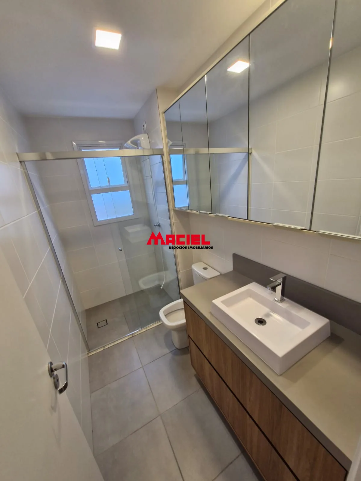 Alugar Apartamento / Padr&atilde;o em S&atilde;o Jos&eacute; dos Campos R$ 4.200,00 - Foto 18