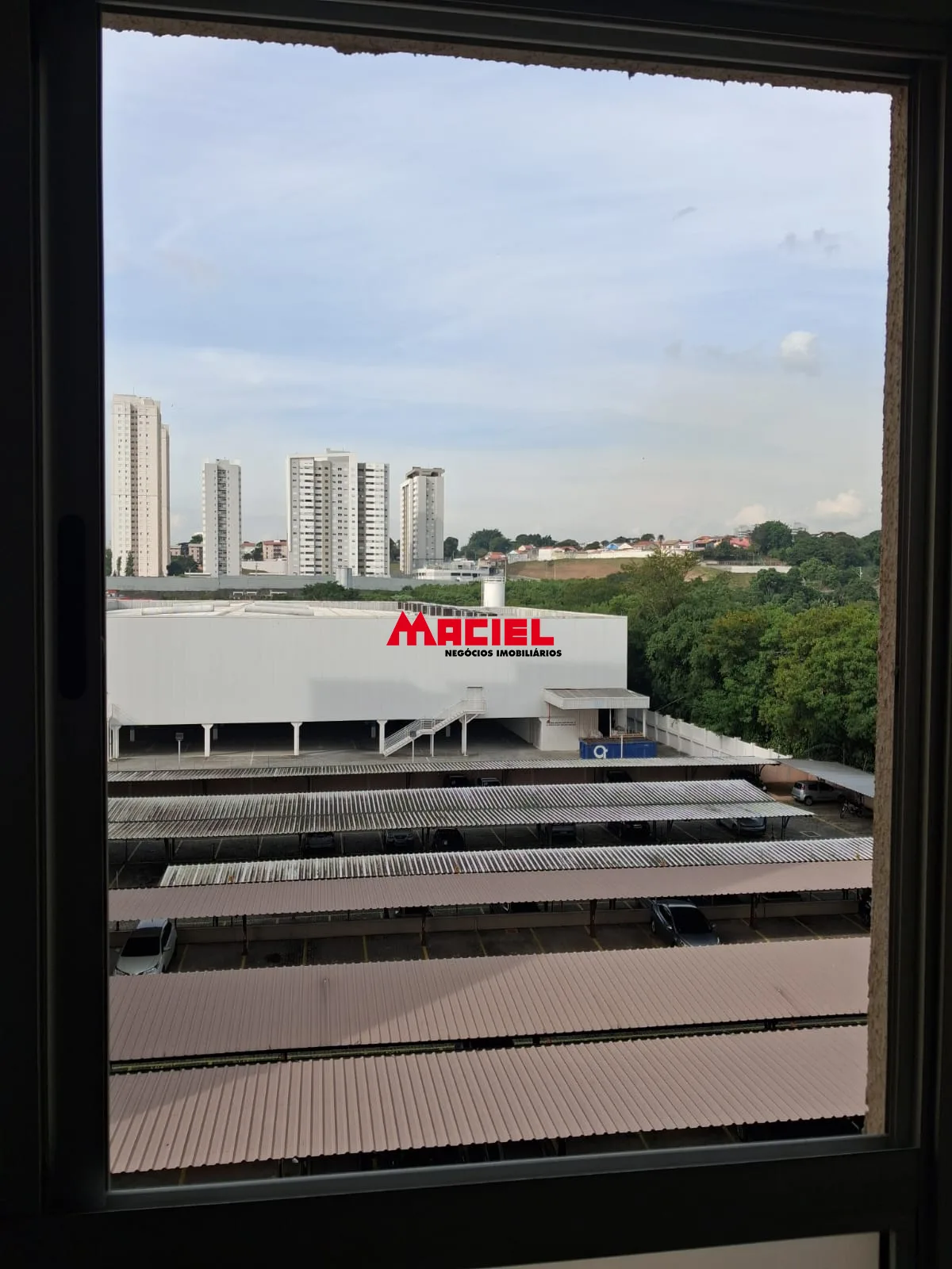 Comprar Apartamento / Padr&atilde;o em S&atilde;o Jos&eacute; dos Campos R$ 350.000,00 - Foto 14