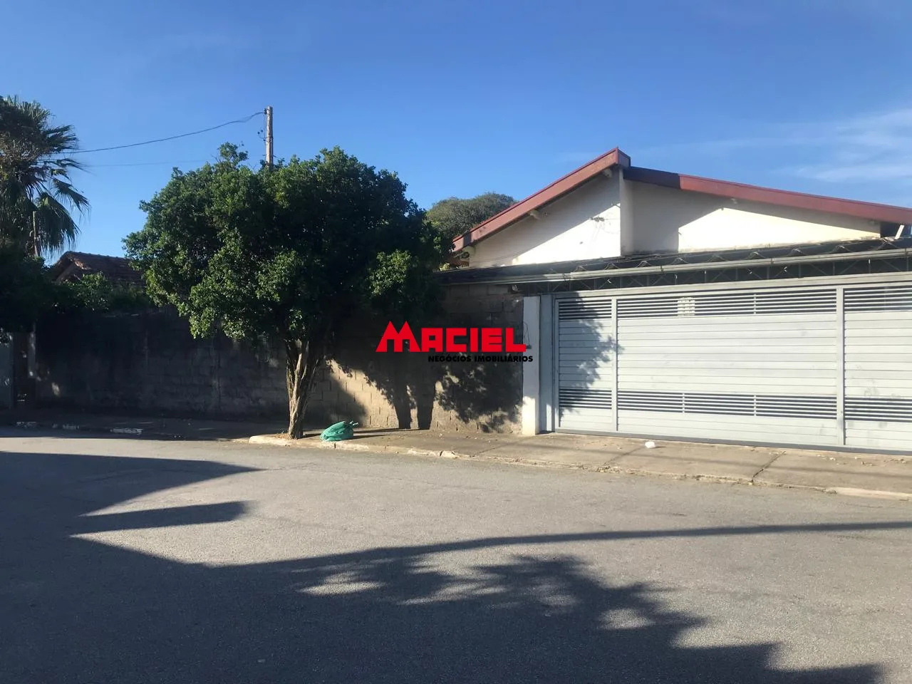 Comprar Casa / Padr&atilde;o em S&atilde;o Jos&eacute; dos Campos R$ 950.000,00 - Foto 2
