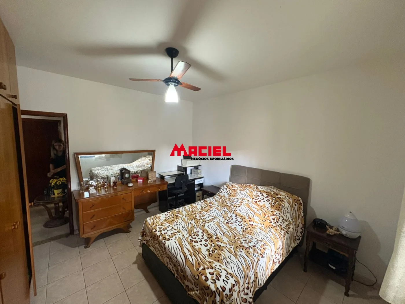 Comprar Casa / Padr&atilde;o em S&atilde;o Jos&eacute; dos Campos R$ 1.070.000,00 - Foto 3