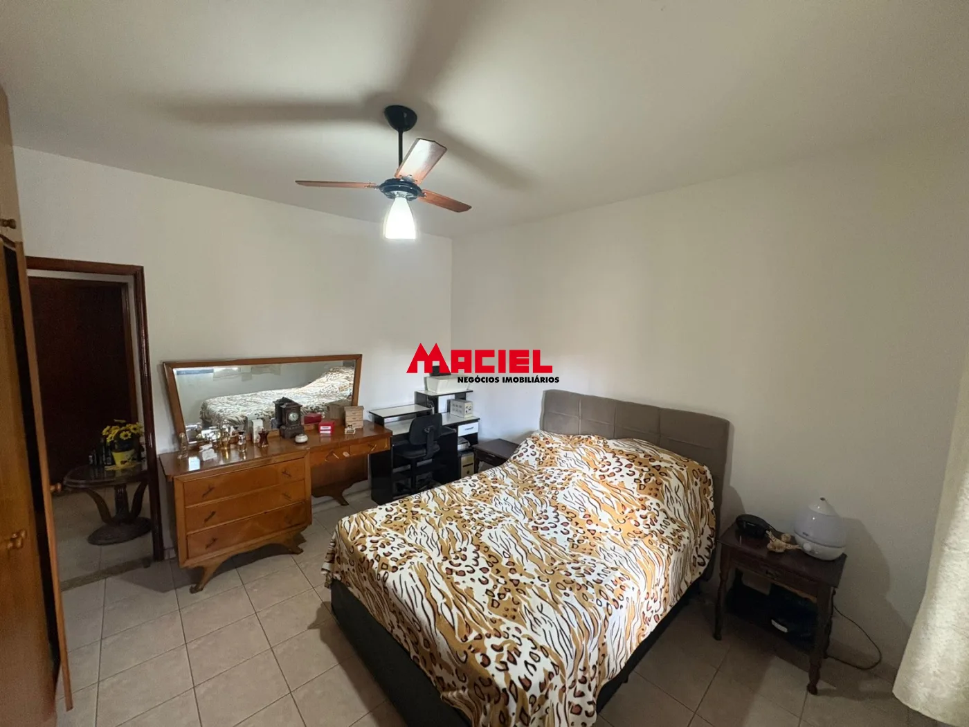 Comprar Casa / Padr&atilde;o em S&atilde;o Jos&eacute; dos Campos R$ 1.070.000,00 - Foto 6