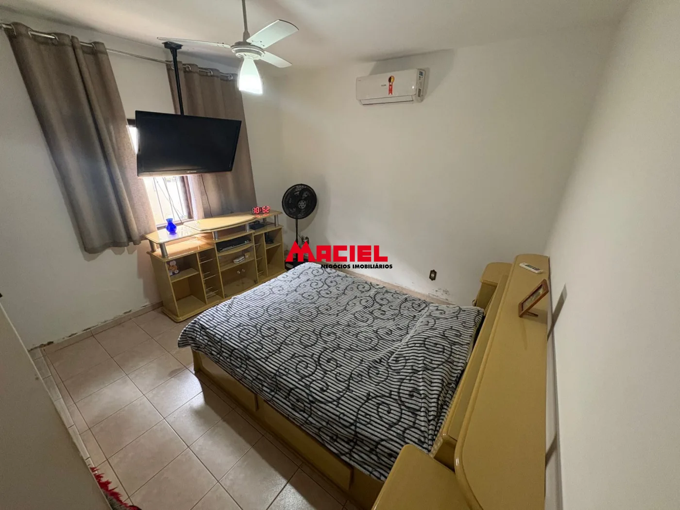 Comprar Casa / Padr&atilde;o em S&atilde;o Jos&eacute; dos Campos R$ 1.070.000,00 - Foto 17