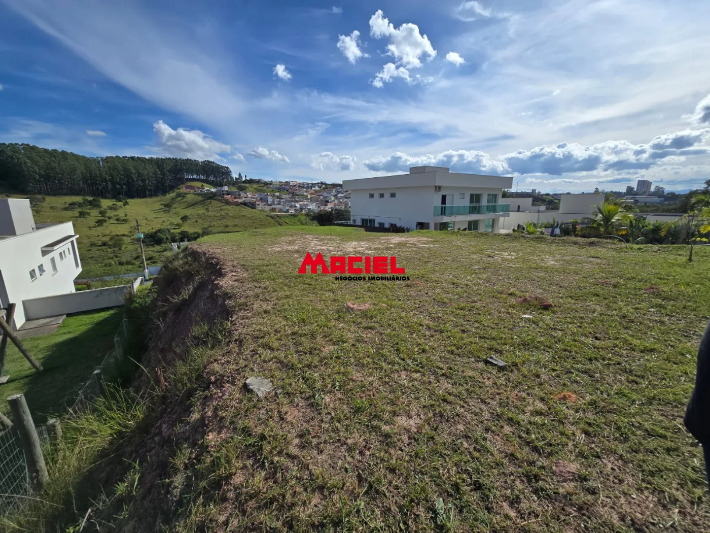 Comprar Terreno / Condom&iacute;nio em Jacare&iacute; R$ 795.000,00 - Foto 3