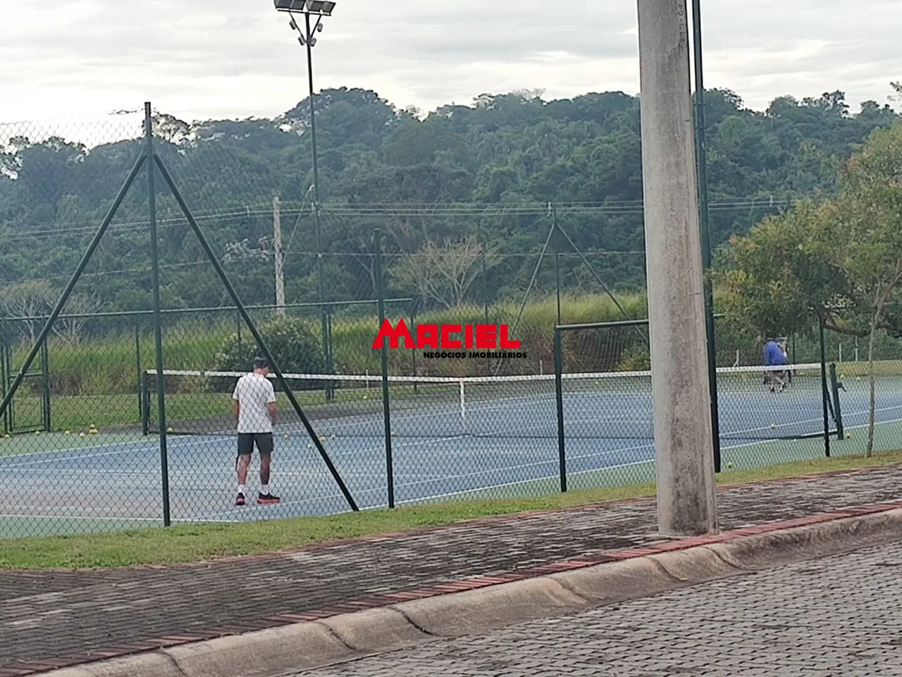 Comprar Terreno / Condom&iacute;nio em Ca&ccedil;apava R$ 490.000,00 - Foto 4