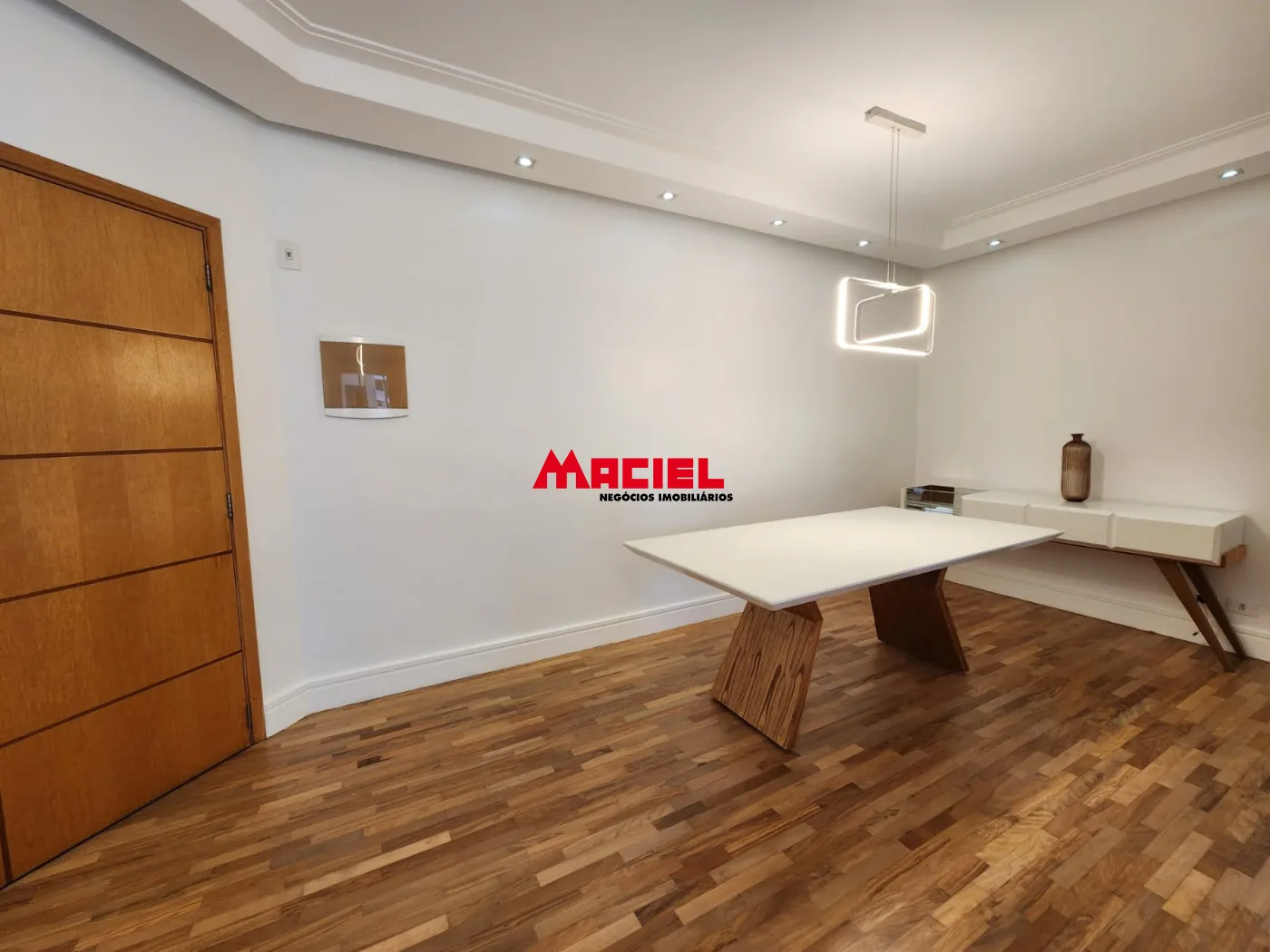 Comprar Apartamento / Padr&atilde;o em S&atilde;o Jos&eacute; dos Campos R$ 835.000,00 - Foto 2