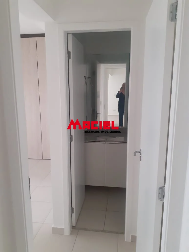 Alugar Apartamento / Padr&atilde;o em S&atilde;o Jos&eacute; dos Campos R$ 4.100,00 - Foto 4