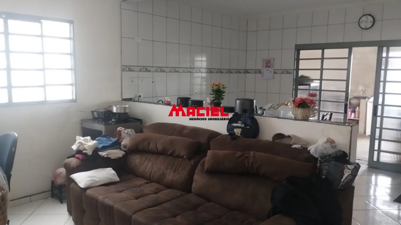 Comprar Casa / Sobrado em S&atilde;o Jos&eacute; dos Campos R$ 450.000,00 - Foto 3