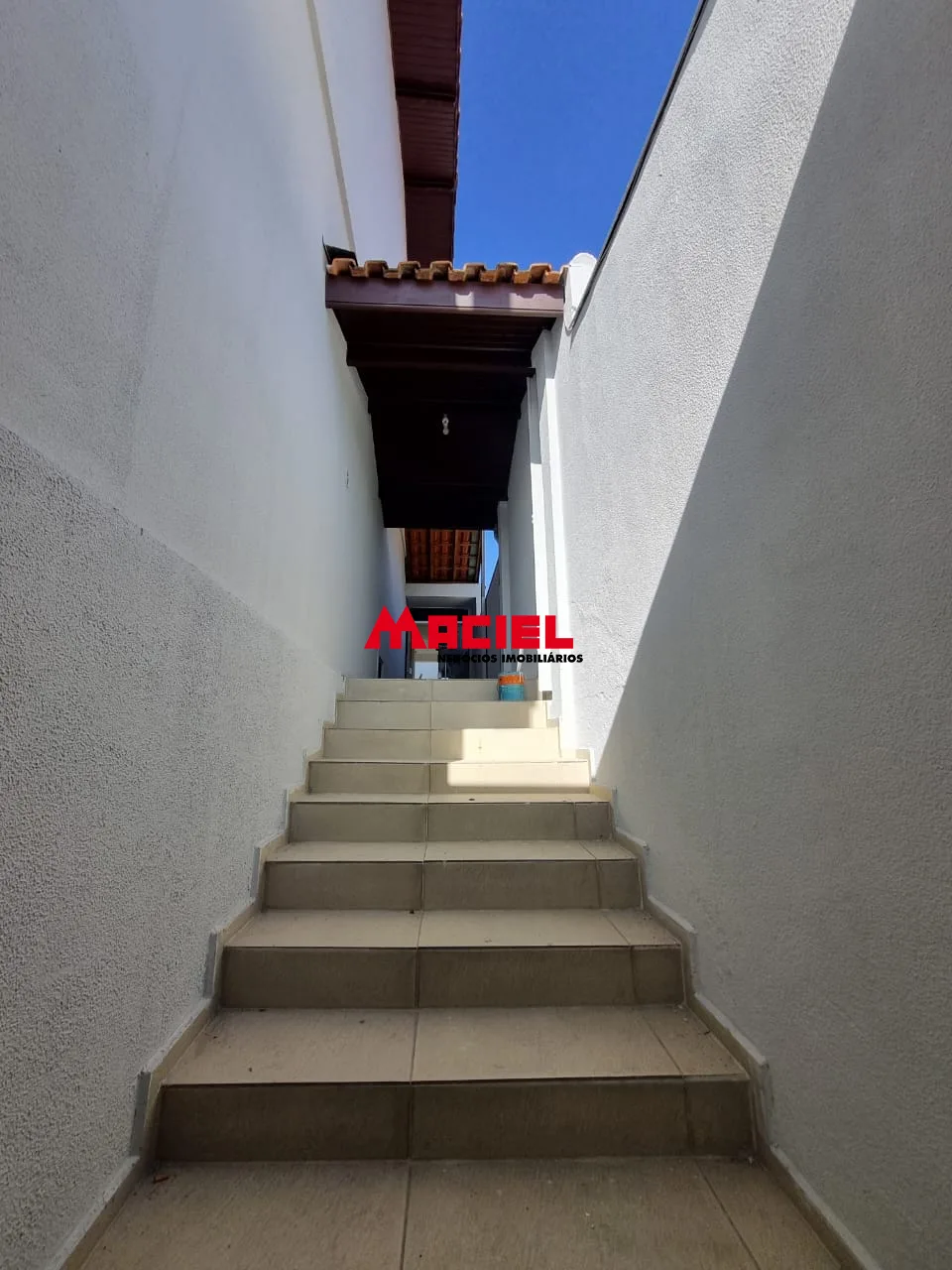 Comprar Casa / Sobrado em S&atilde;o Jos&eacute; dos Campos R$ 810.000,00 - Foto 2