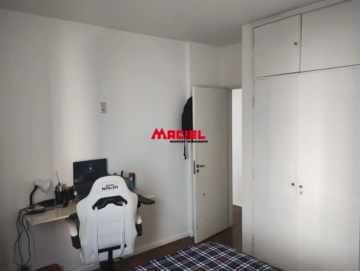 Comprar Apartamento / Padr&atilde;o em S&atilde;o Jos&eacute; dos Campos R$ 309.000,00 - Foto 12