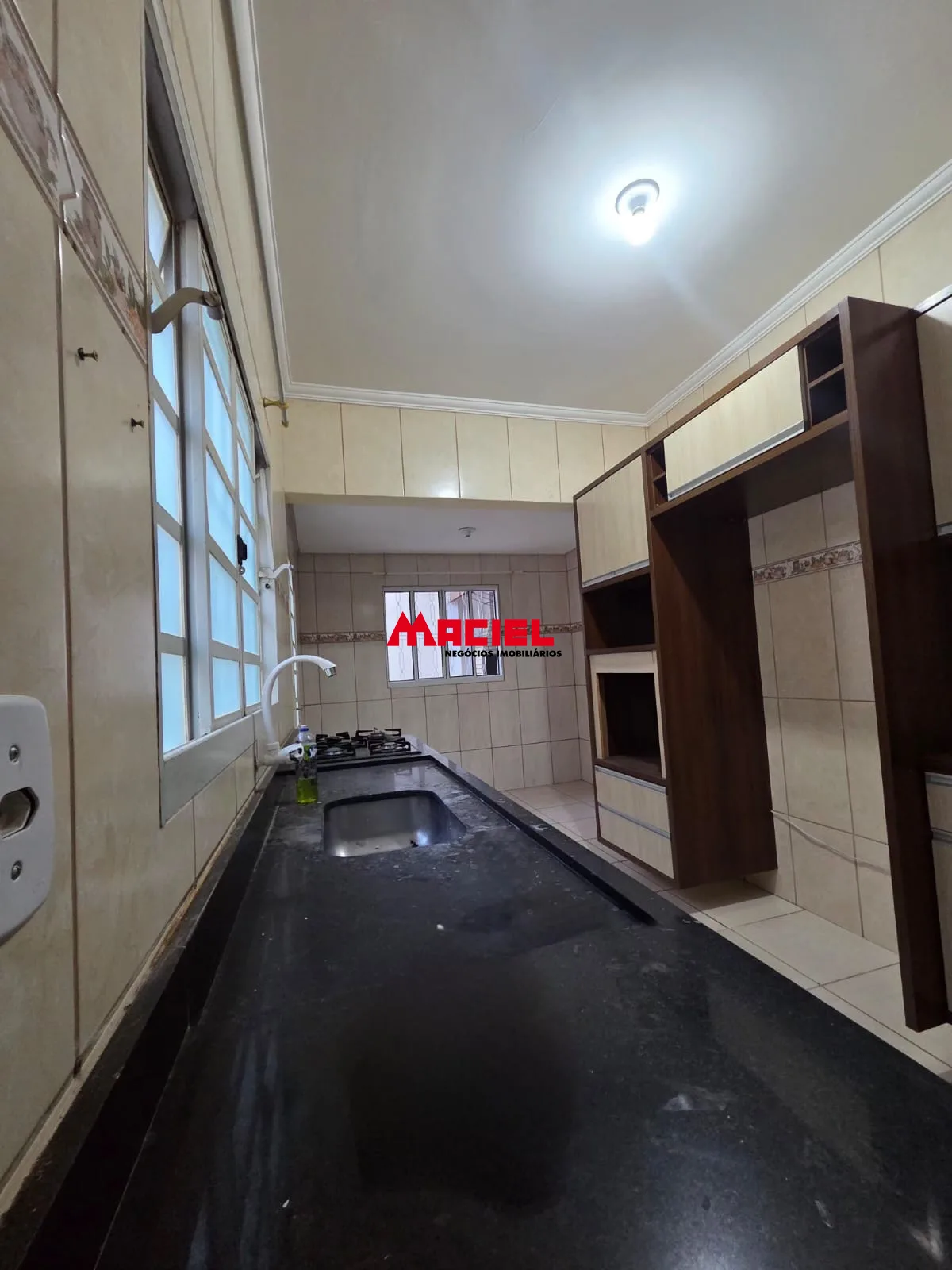 Alugar Casa / Padr&atilde;o em S&atilde;o Jos&eacute; dos Campos R$ 2.500,00 - Foto 2