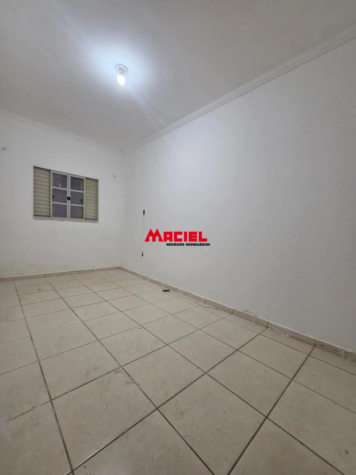 Alugar Casa / Padr&atilde;o em S&atilde;o Jos&eacute; dos Campos R$ 2.500,00 - Foto 6