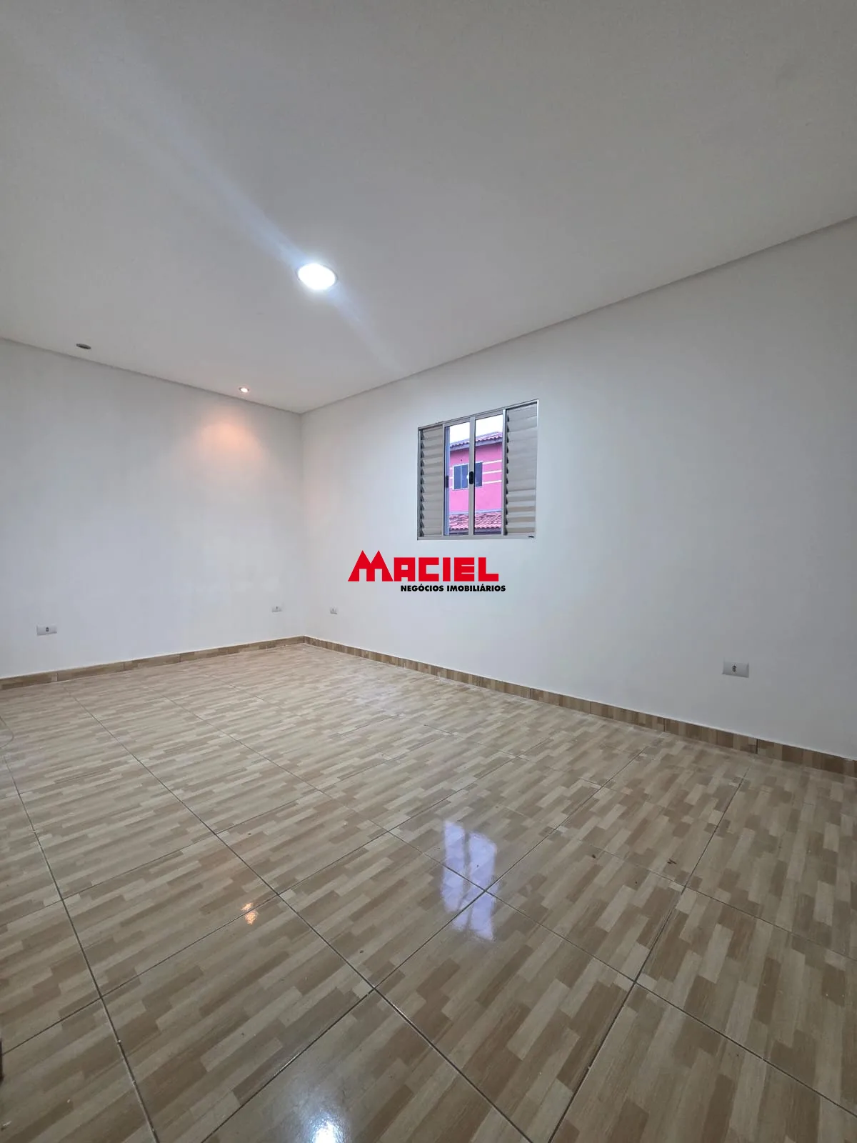 Alugar Casa / Padr&atilde;o em S&atilde;o Jos&eacute; dos Campos R$ 2.500,00 - Foto 9