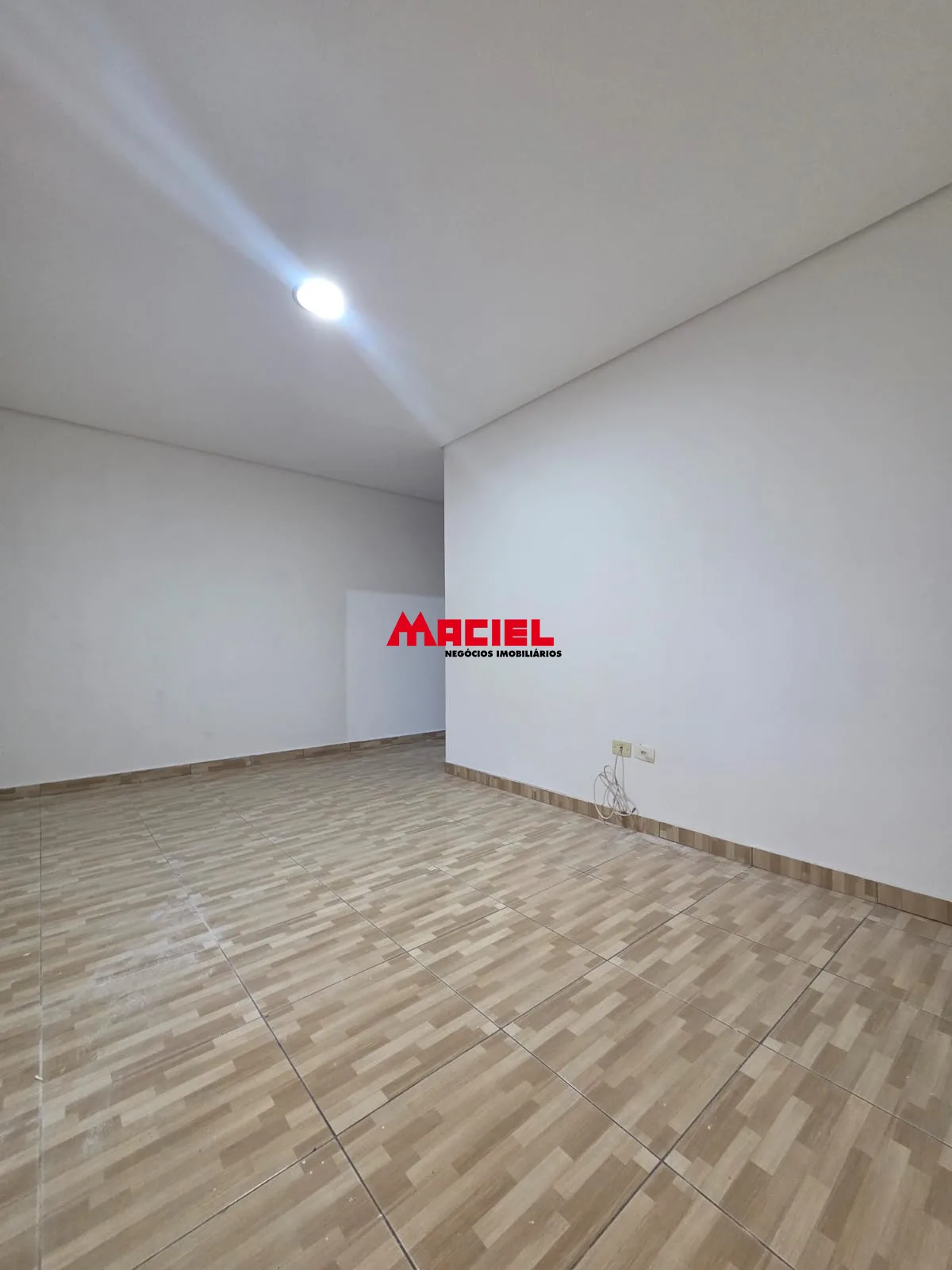 Alugar Casa / Padr&atilde;o em S&atilde;o Jos&eacute; dos Campos R$ 2.500,00 - Foto 12