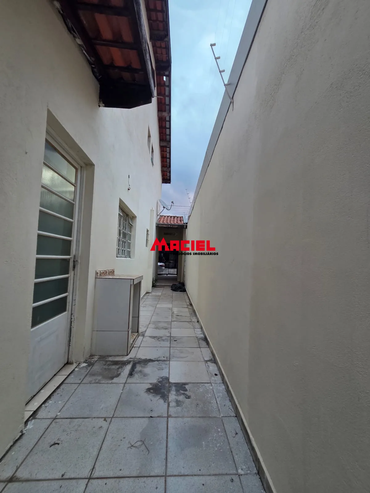 Alugar Casa / Padr&atilde;o em S&atilde;o Jos&eacute; dos Campos R$ 2.500,00 - Foto 17