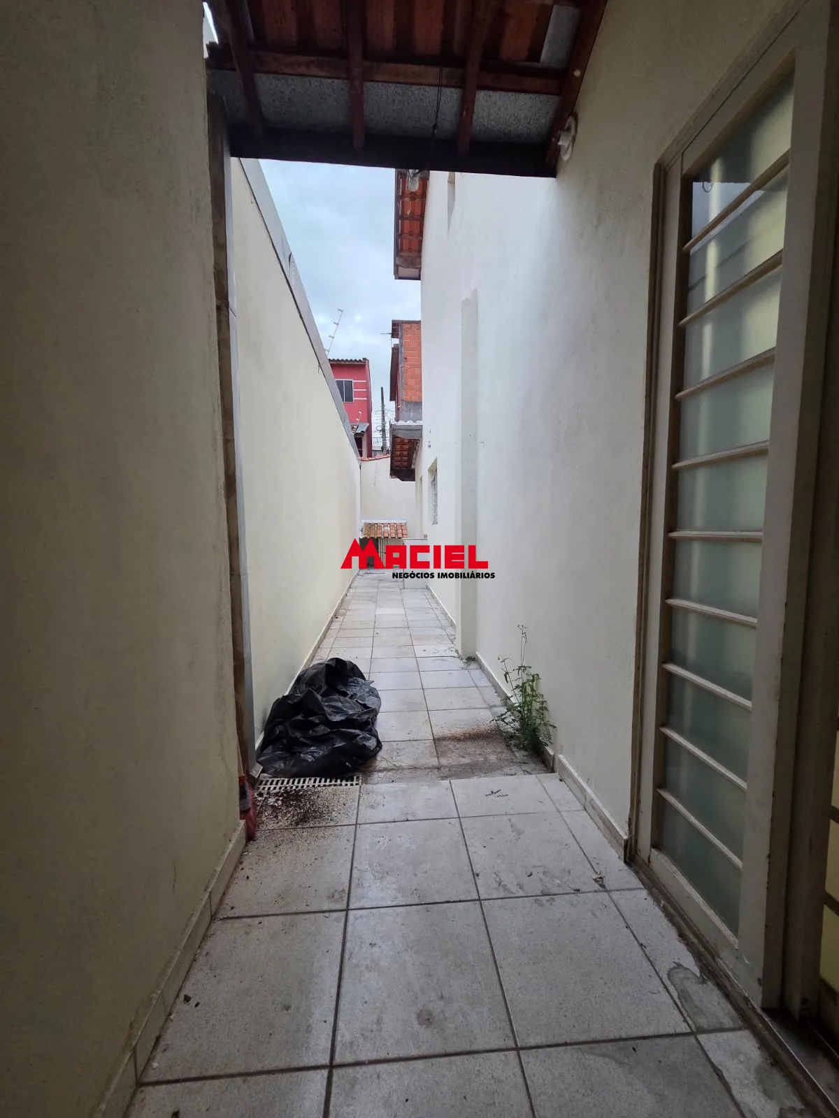 Alugar Casa / Padr&atilde;o em S&atilde;o Jos&eacute; dos Campos R$ 2.500,00 - Foto 21