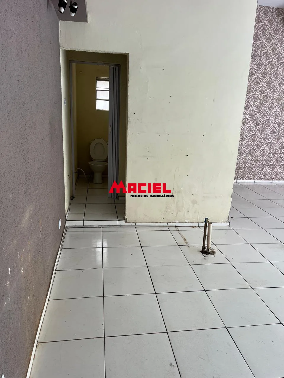 Alugar Comercial / Ponto Comercial em S&atilde;o Jos&eacute; dos Campos R$ 4.000,00 - Foto 5