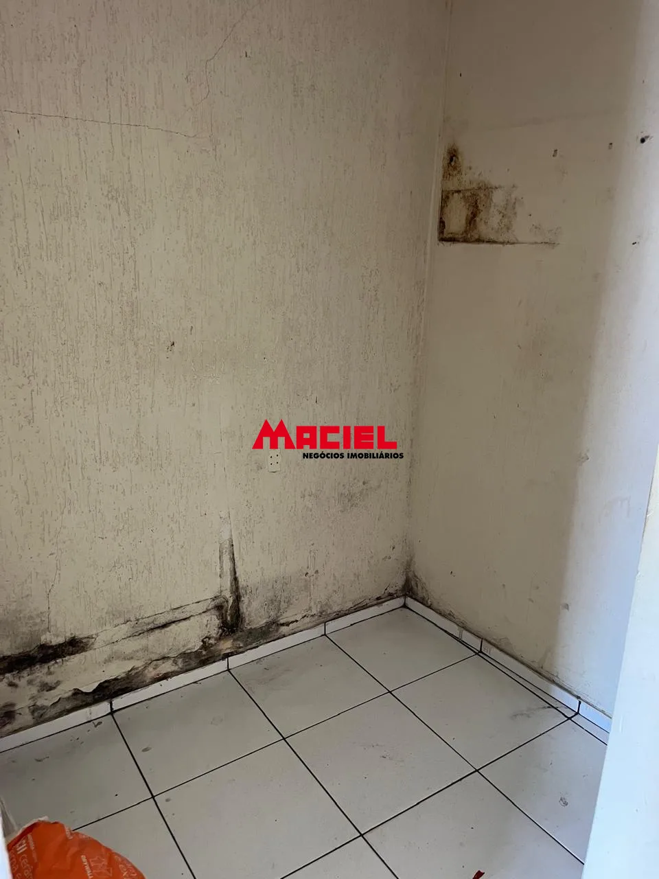 Alugar Comercial / Ponto Comercial em S&atilde;o Jos&eacute; dos Campos R$ 4.000,00 - Foto 13