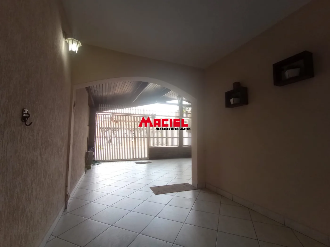 Comprar Casa / Padr&atilde;o em S&atilde;o Jos&eacute; dos Campos R$ 800.000,00 - Foto 4