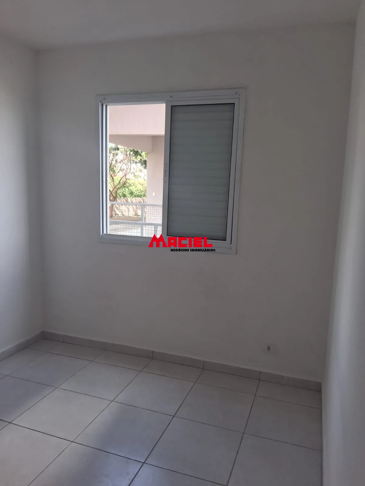 Alugar Apartamento / Padr&atilde;o em S&atilde;o Jos&eacute; dos Campos R$ 1.300,00 - Foto 9