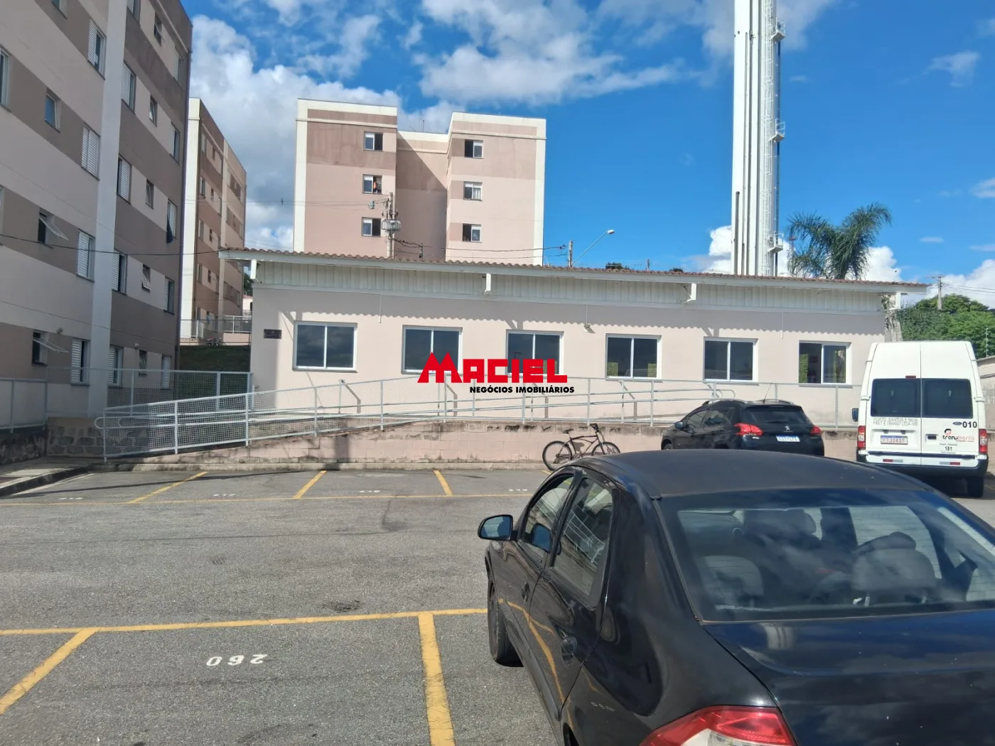 Alugar Apartamento / Padr&atilde;o em S&atilde;o Jos&eacute; dos Campos R$ 1.300,00 - Foto 12