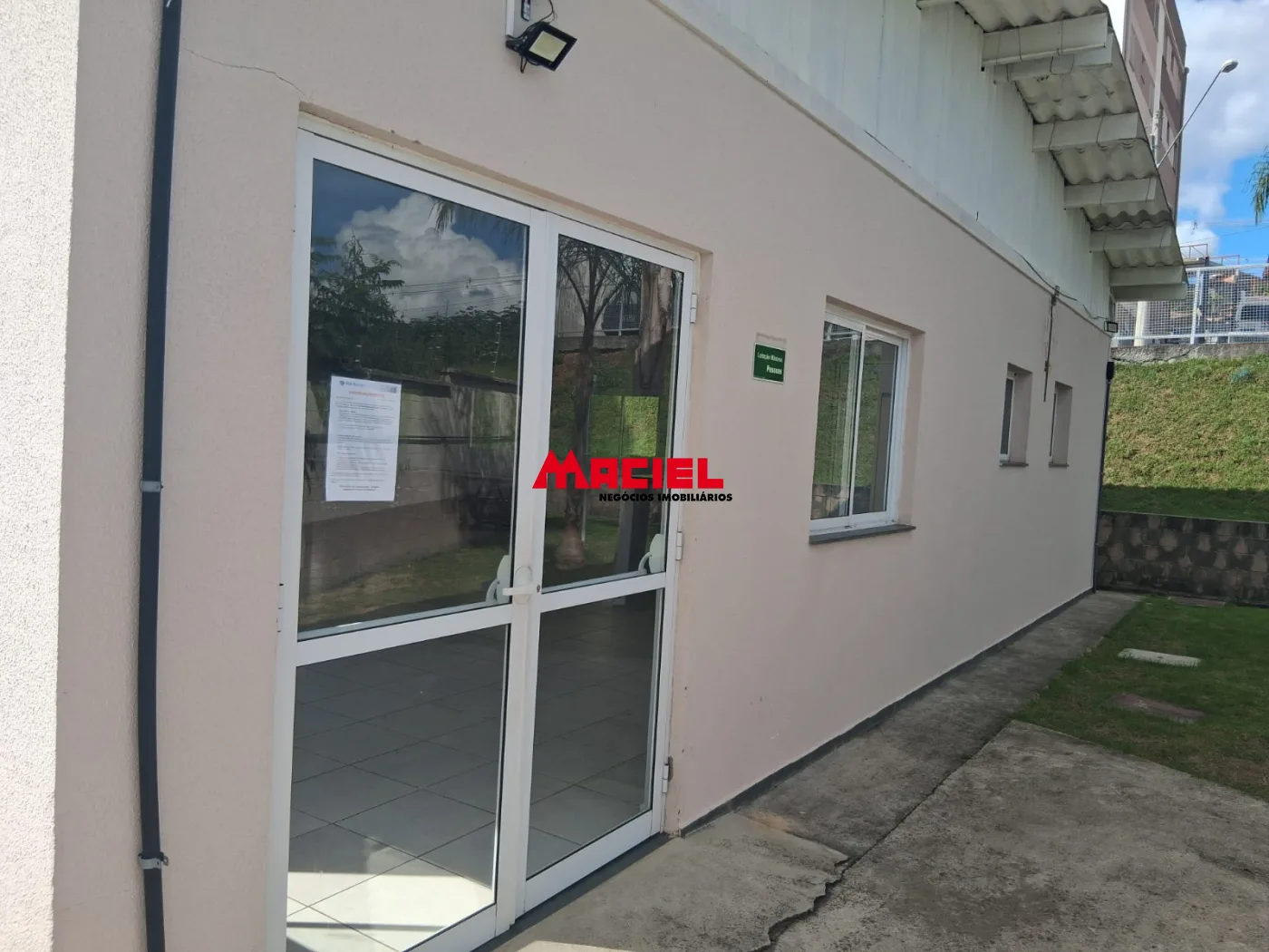 Alugar Apartamento / Padr&atilde;o em S&atilde;o Jos&eacute; dos Campos R$ 1.300,00 - Foto 13