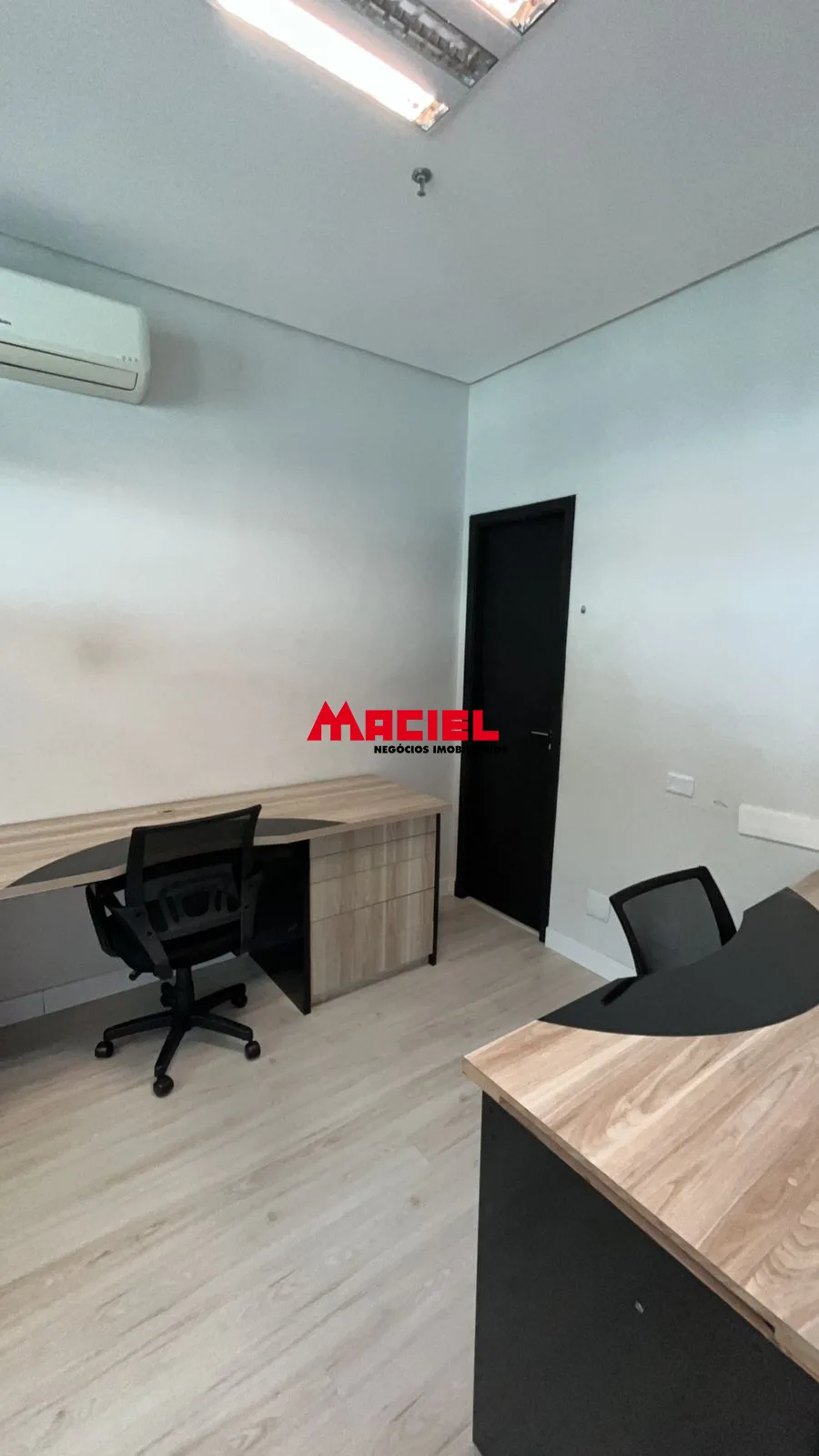 Alugar Comercial / Sala em S&atilde;o Jos&eacute; dos Campos R$ 1.300,00 - Foto 4